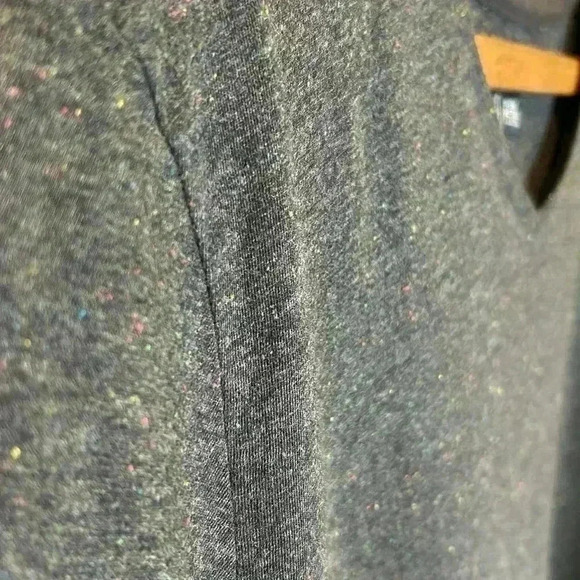 Wayne Gretzky Collection Medium 100% Cotton T-Shirt Confetti Grey Basic Tee Cozy - Picture 3 of 6